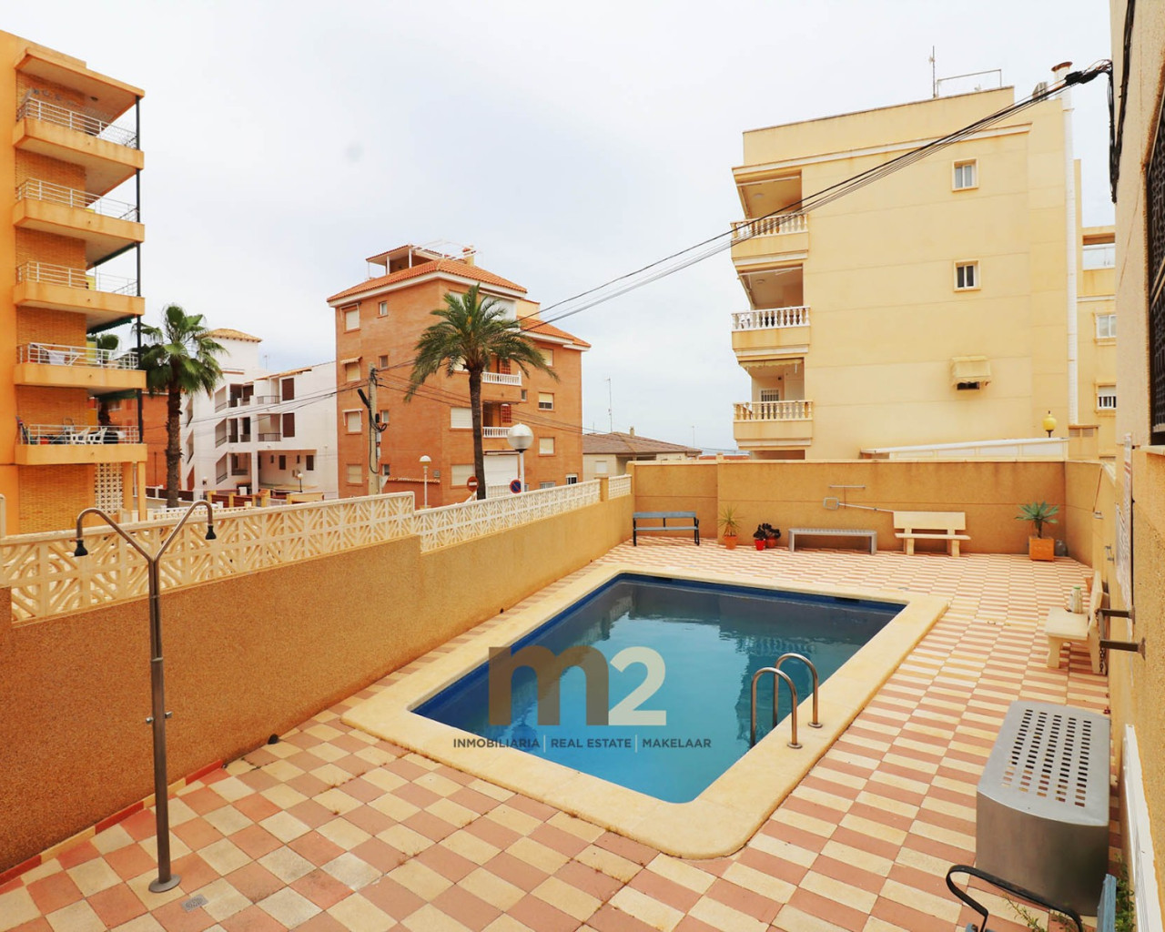 Apartamento / piso - Alquiler a largo plazo - Guardamar del Segura - 1060