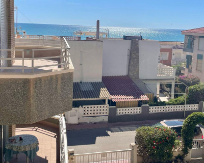 Apartamento / piso - Alquiler a largo plazo - Guardamar del Segura - Guardamar Playa