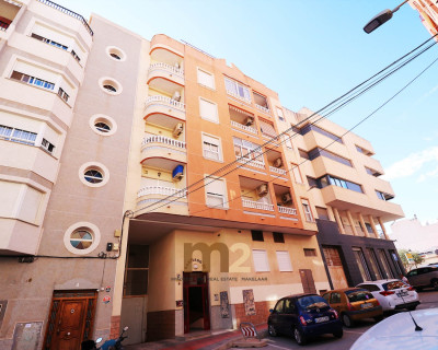 Apartamento / piso - Segunda mano - Guardamar del Segura - Mercadona