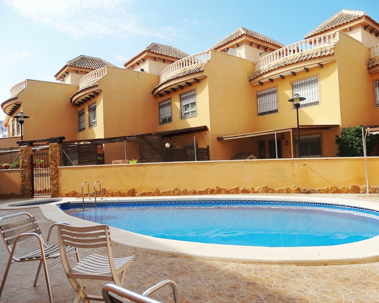 Bungalow - Alquiler a largo plazo - Guardamar del Segura - 0306