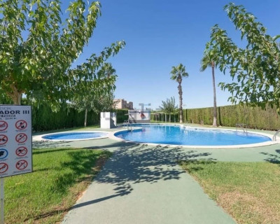 Bungalow - Herverkoop - Torrevieja - San Luis