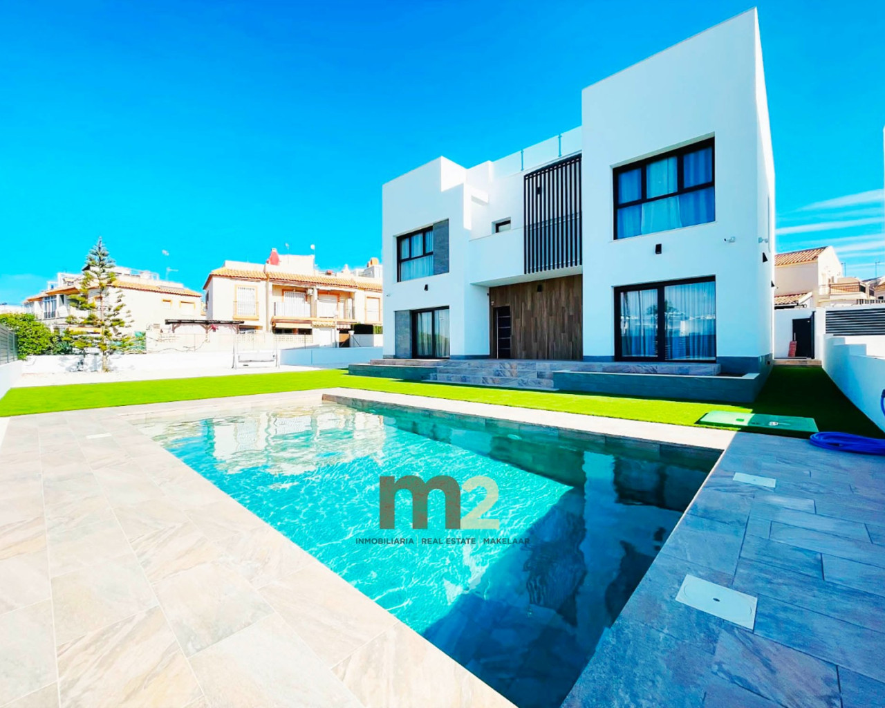 Chalet · New Build · Torrevieja · Nueva Torrevieja - Aguas Nuevas