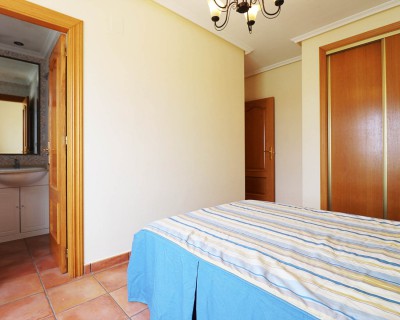 Alquiler a largo plazo - Apartamento / piso - Guardamar del Segura - Puerto