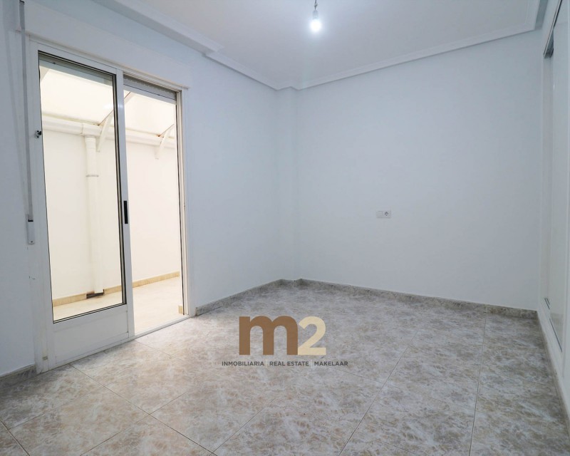 Segunda mano - Apartamento / piso - Guardamar del Segura - Plaza Porticada