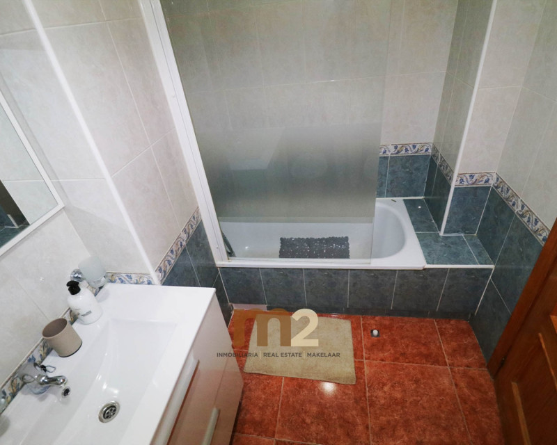 Alquiler a largo plazo - Apartamento / piso - Guardamar del Segura - Mercadona