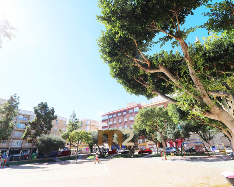 Segunda mano - Casa - Guardamar del Segura - Mercadona