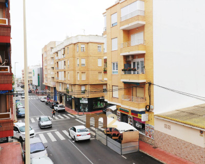 Segunda mano - Apartamento / piso - Guardamar del Segura - Mercadona