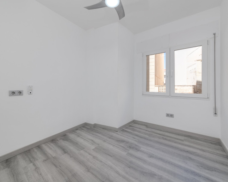 Segunda mano - Apartamento / piso - Torrevieja - Centro