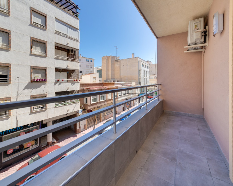 Segunda mano - Apartamento / piso - Torrevieja - Centro