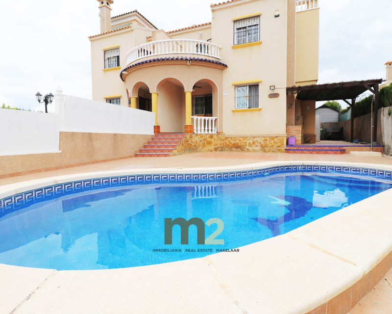 Segunda mano - Bungalow - Guardamar del Segura - Urb. El Raso