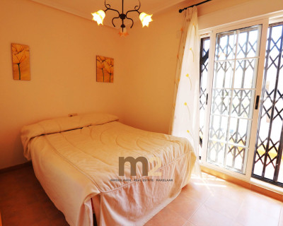 Segunda mano - Bungalow - Guardamar del Segura - Urb. Los Estaños