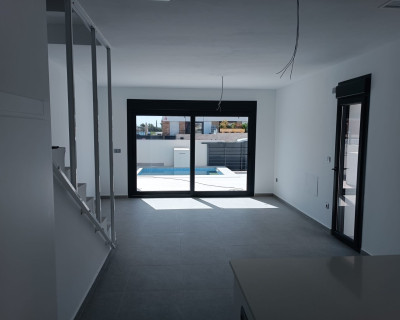 New Build - Chalet - Daya Nueva