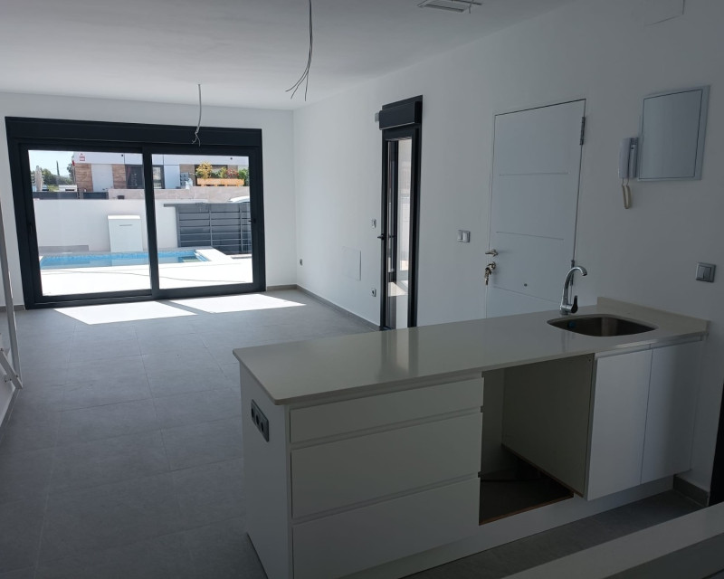 New Build - Chalet - Daya Nueva