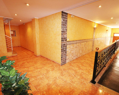 Segunda mano - Apartamento / piso - Guardamar del Segura - Mercadona
