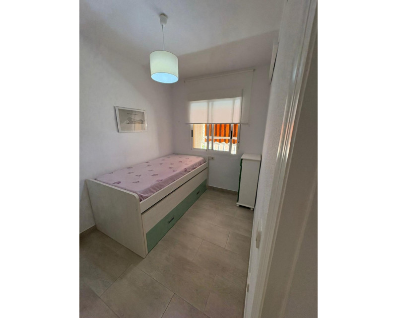 Lang termijn verhuur - Appartement / flat - Guardamar del Segura - Mercadona