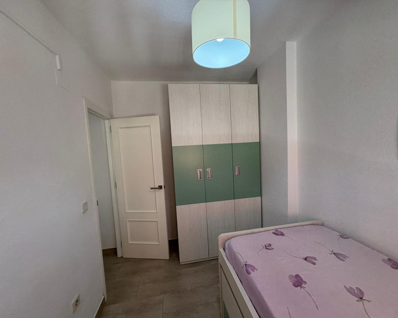 Lang termijn verhuur - Appartement / flat - Guardamar del Segura - Mercadona