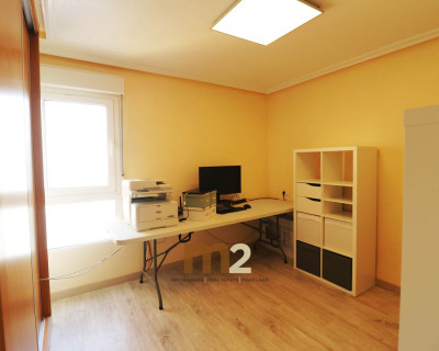 Segunda mano - Apartamento / piso - Guardamar del Segura - Mercadona
