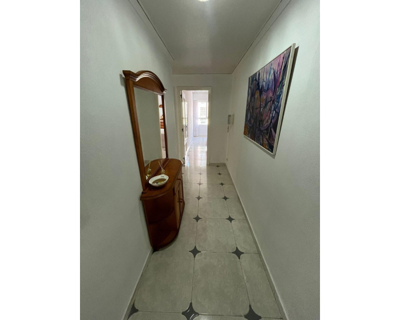 Alquiler a largo plazo - Apartamento / piso - Guardamar del Segura - Mercadona