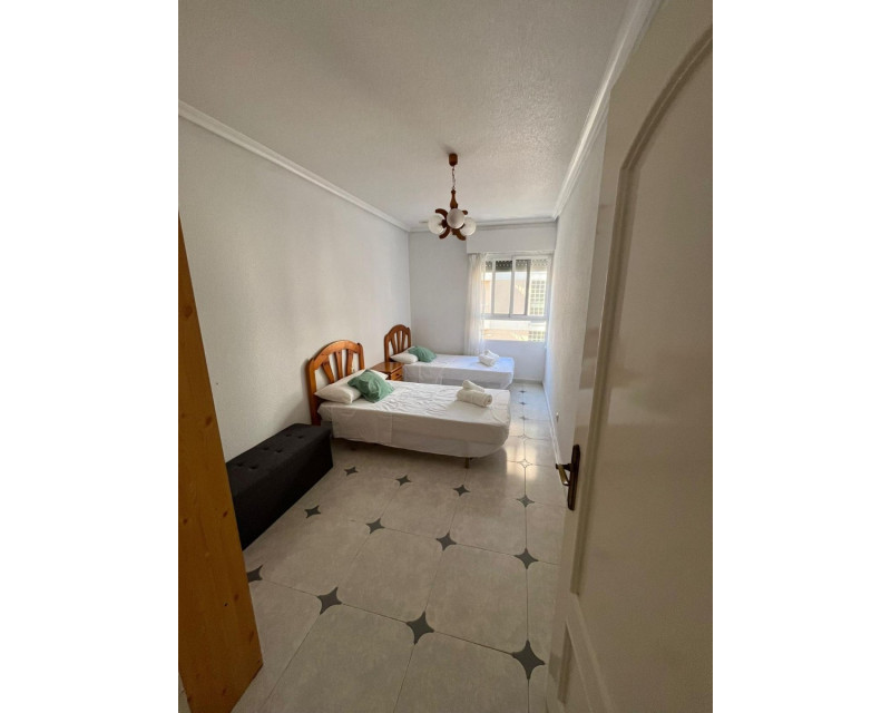 Alquiler a largo plazo - Apartamento / piso - Guardamar del Segura - Mercadona