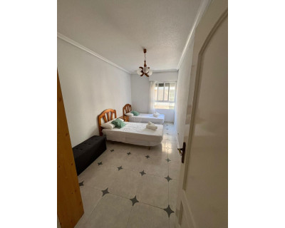 Alquiler a largo plazo - Apartamento / piso - Guardamar del Segura - Mercadona