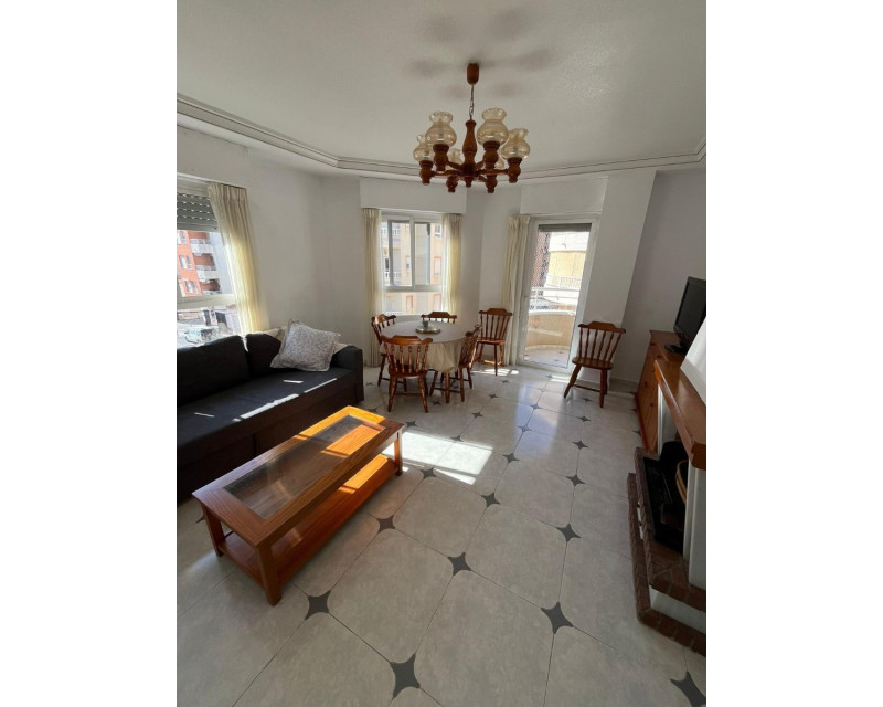 Alquiler a largo plazo - Apartamento / piso - Guardamar del Segura - Mercadona