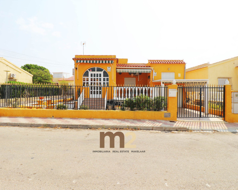 Segunda mano - Bungalow - La Marina - La Marina 