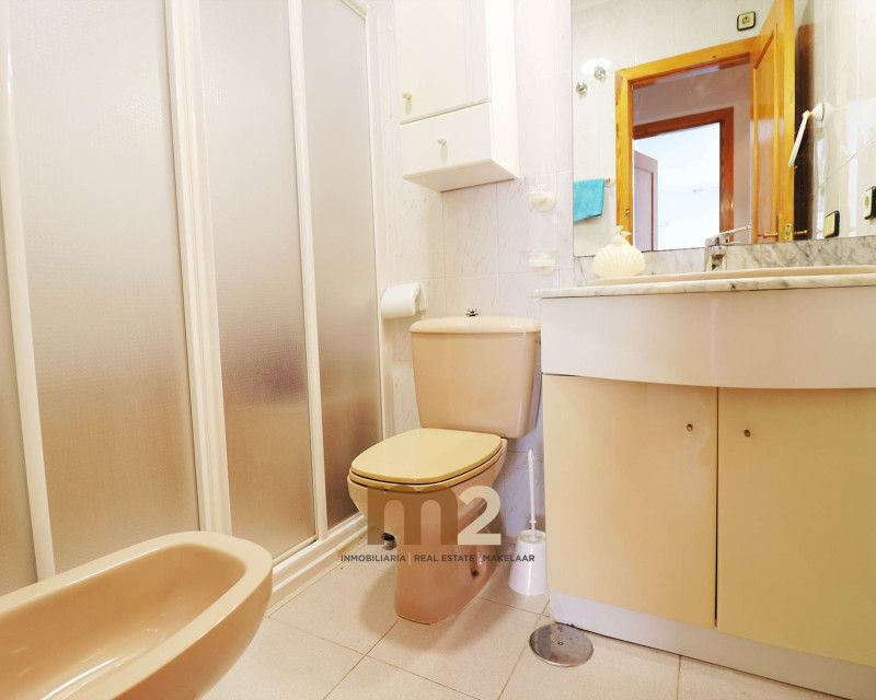 Segunda mano - Apartamento / piso - Torrevieja - El Acequión - Los Náufragos