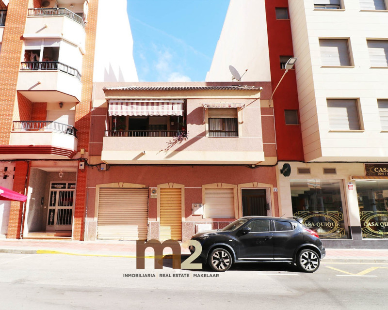 Sale - House  - Guardamar del Segura - Mercadona