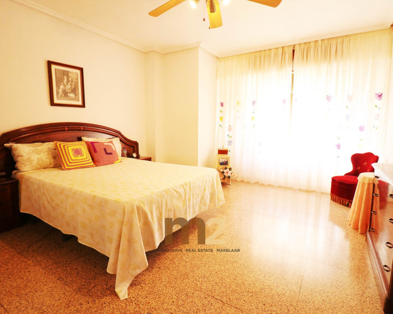 Sale - House  - Guardamar del Segura - Mercadona