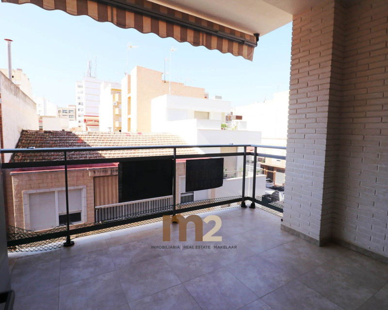 Segunda mano - Apartamento / piso - Guardamar del Segura - Mercadona