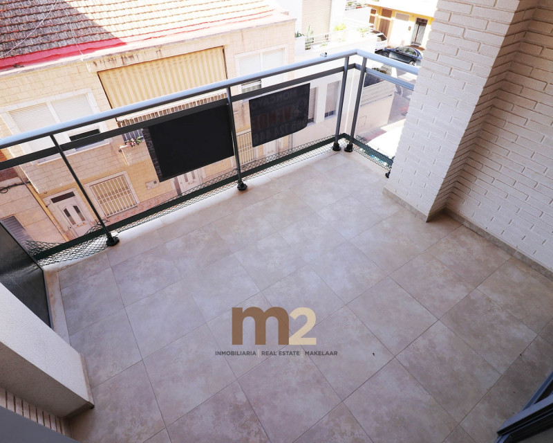 Segunda mano - Apartamento / piso - Guardamar del Segura - Mercadona