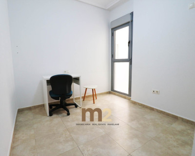 Segunda mano - Apartamento / piso - Guardamar del Segura - Mercadona