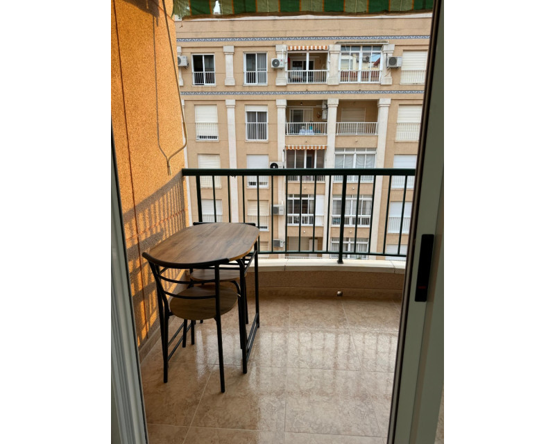 Alquiler a largo plazo - Apartamento / piso - Guardamar del Segura - Centro