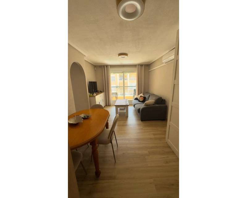 Alquiler a largo plazo - Apartamento / piso - Guardamar del Segura - Centro