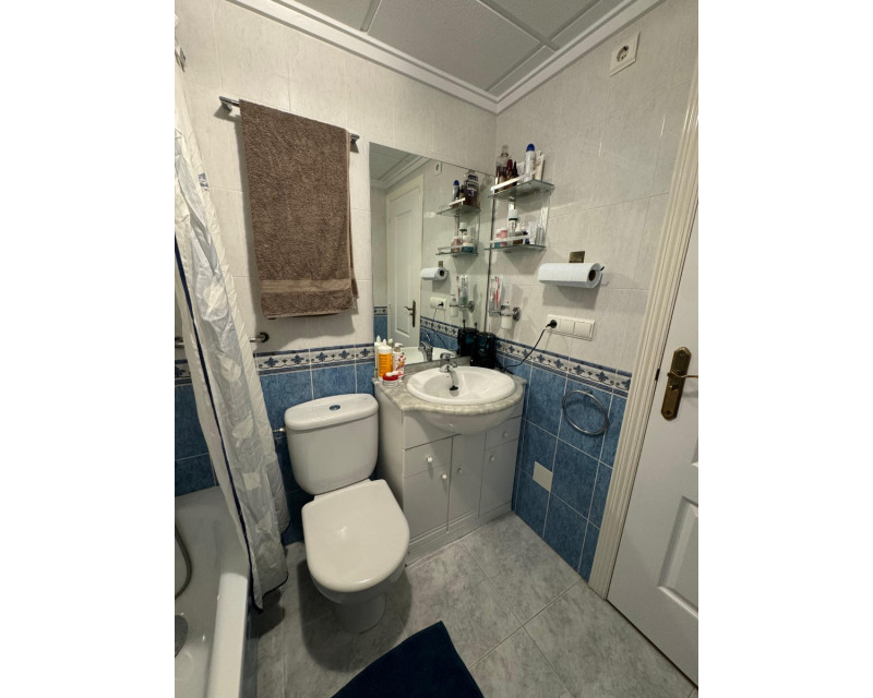 Alquiler a largo plazo - Apartamento / piso - Guardamar del Segura - Centro