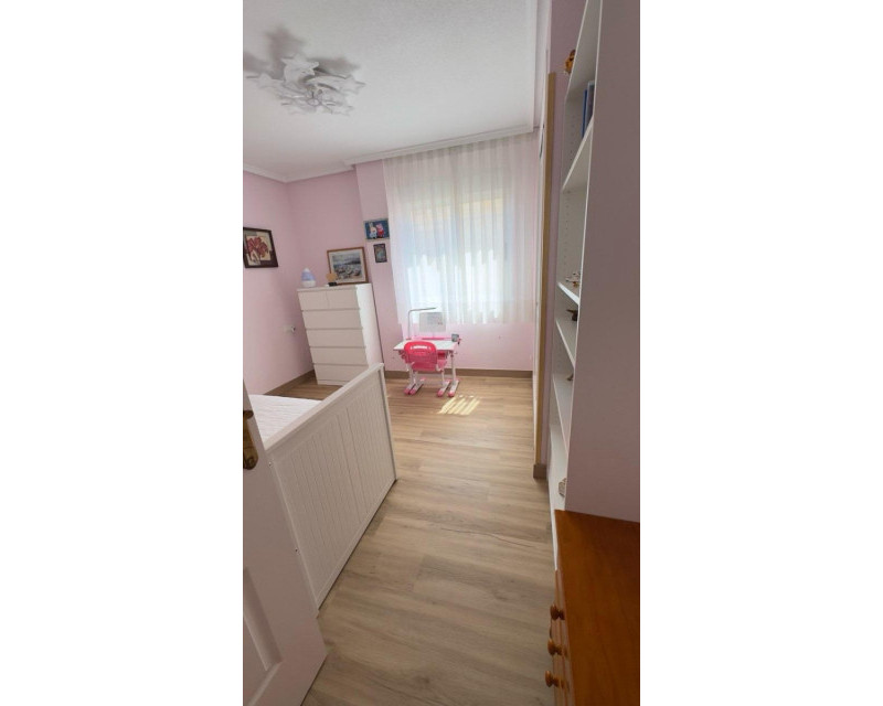 Alquiler a largo plazo - Apartamento / piso - Guardamar del Segura - Centro