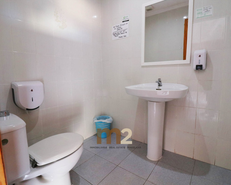 Alquiler a largo plazo - Local comercial - Guardamar del Segura - Centro