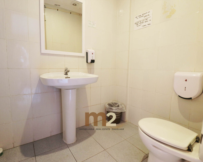 Alquiler a largo plazo - Local comercial - Guardamar del Segura - Centro