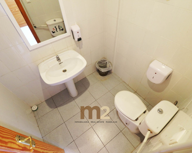 Alquiler a largo plazo - Local comercial - Guardamar del Segura - Centro