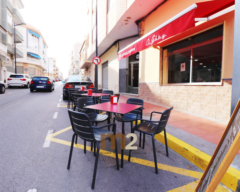 Alquiler a largo plazo - Local comercial - Guardamar del Segura - Centro