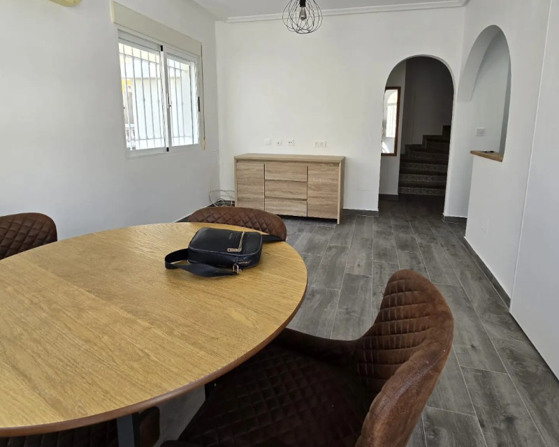 Segunda mano - Bungalow - Torrevieja - Nueva Torrevieja - Aguas Nuevas