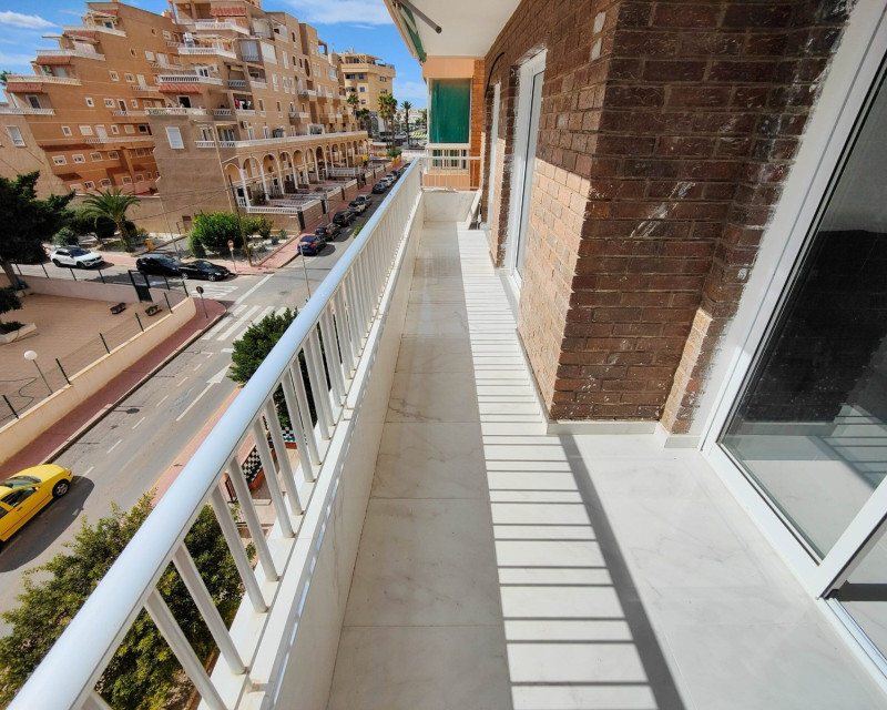 Segunda mano - Apartamento / piso - Orihuela Costa - Punta Prima