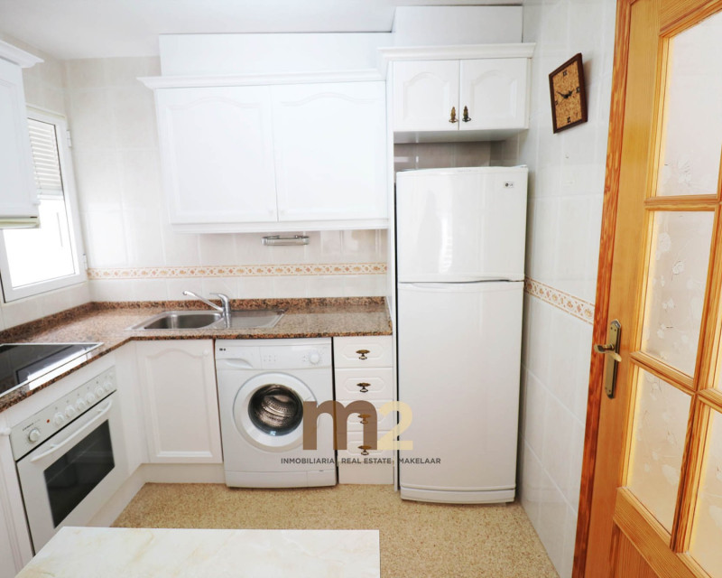 Lang termijn verhuur - Appartement / flat - Guardamar del Segura - Mercadona