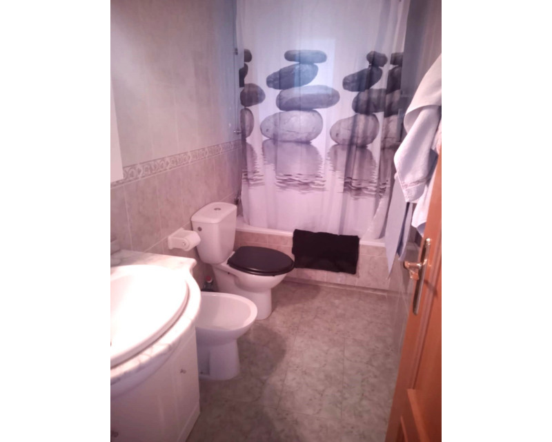 Alquiler a largo plazo - Apartamento / piso - Guardamar del Segura - SUP 7