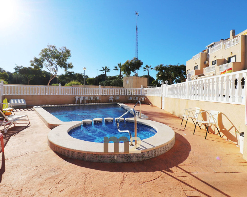 Herverkoop - Bungalow - Guardamar del Segura - Urb. Los Estaños