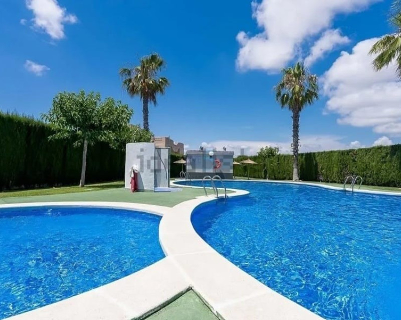 Sale - Bungalow - Torrevieja - San Luis