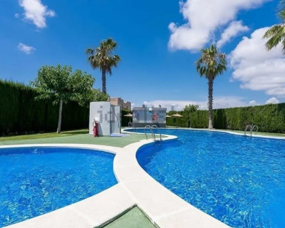 Sale - Bungalow - Torrevieja - San Luis