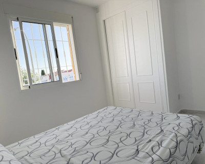 Sale - Bungalow - Torrevieja - San Luis
