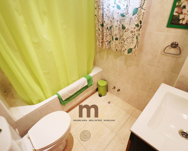 Segunda mano - Apartamento / piso - Guardamar del Segura - Mercadona