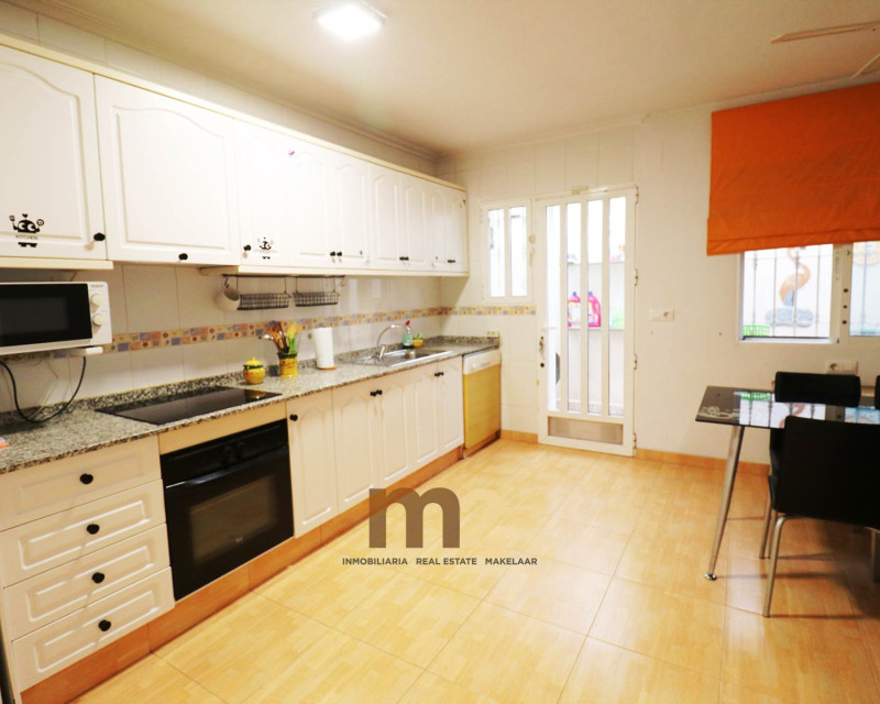 Lang termijn verhuur - Bungalow - Daya Nueva